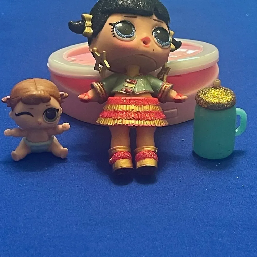 Lol Surprise mini doll serie CLAM CLUB